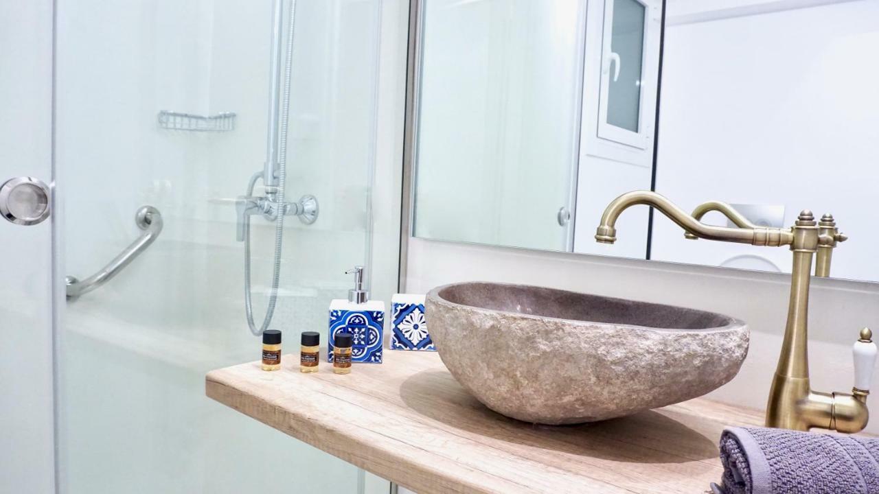 Cycladic Style Apt In Athensアパートメント エクステリア 写真